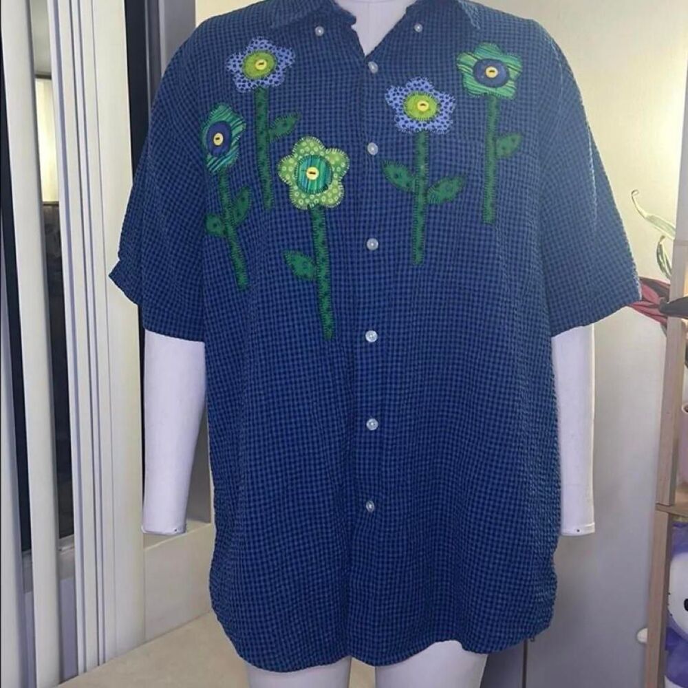 Cherokee Women's Blue and Navy Shirt